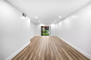 21905 Lake Forest Cir, Boca Raton, FL 33433 - Photo 3