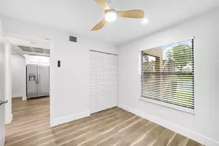 21905 Lake Forest Cir, Boca Raton, FL 33433 - Photo 3