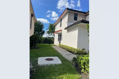 16000 NW 91st Court #16000, Miami Lakes, FL 33018 - Photo 13
