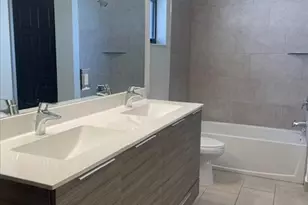 16000 NW 91st Ct, Miami Lakes, FL 33018 - Photo 11