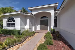 1125 Waterside Cir, Weston, FL 33327 - Photo 5