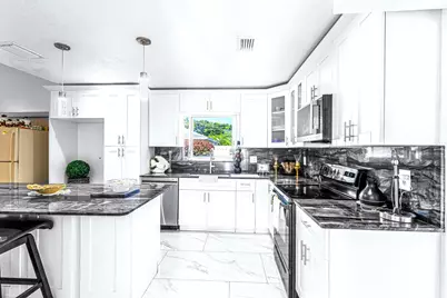 3111 Thames Way, Miramar, FL 33025 - Photo 3