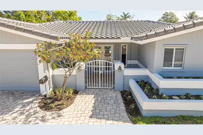 360 SE 5th Avenue, Pompano Beach, FL 33060 - Photo 15