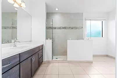 8870 NW 37th Drive, Coral Springs, FL 33065 - Photo 13