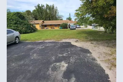 25 NW 11th Street, Fort Lauderdale, FL 33311 - Photo 9