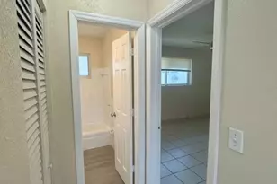 7421 Venetian St, Miramar, FL 33023 - Photo 9