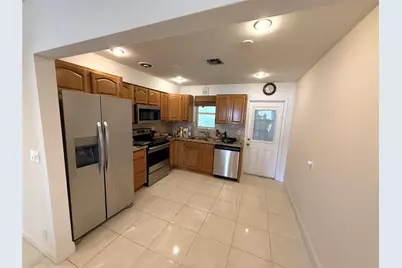 3202 NE 7th Place, Pompano Beach, FL 33062 - Photo 3