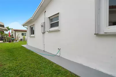 4510 NW 49th Drive, Tamarac, FL 33319 - Photo 5