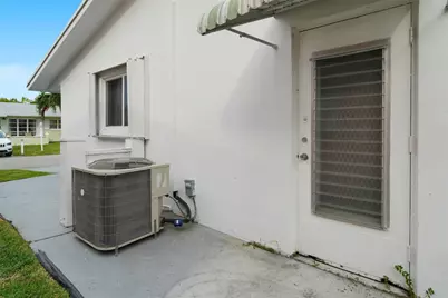 4510 NW 49th Drive, Tamarac, FL 33319 - Photo 33