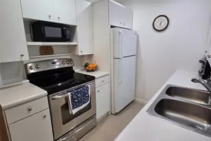 3011 Westbury F, Deerfield Beach, FL 33442 - Photo 9