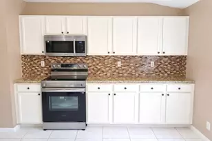 231 Preserve Ct, Royal Palm Beach, FL 33411 - Photo 7