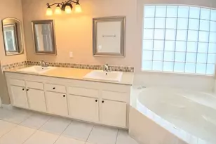 231 Preserve Ct, Royal Palm Beach, FL 33411 - Photo 15