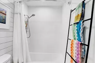 2409 NE 19th Ave, Wilton Manors, FL 33305 - Photo 21