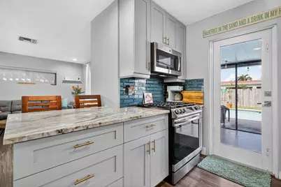 9471 Jamaica Drive, Cutler Bay, FL 33189 - Photo 7