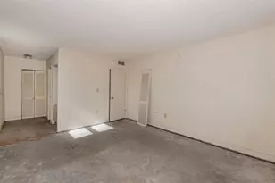 211 S Ocean Dr, Hollywood, FL 33019 - Photo 15