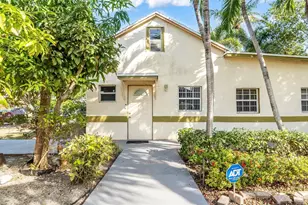 117 SW 1st Ave, Hallandale Beach, FL 33009 - Photo 9