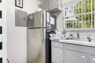 117 SW 1st Ave, Hallandale Beach, FL 33009 - Photo 25