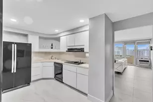 3200 NE 36th St, Fort Lauderdale, FL 33308 - Photo 13