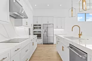 8395 SW Piacenza Wy, Port Saint Lucie, FL 34987 - Photo 7