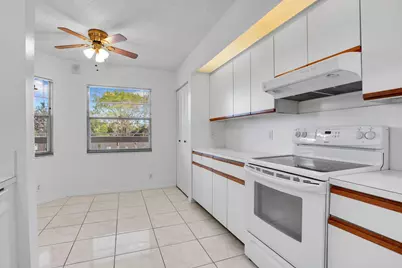 1501 Cayman Way #C2, Coconut Creek, FL 33066 - Photo 3