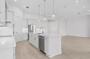 12625 SW Lunata Way, Port Saint Lucie, FL 34987 - Photo 9