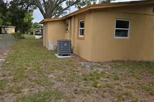 3991 47th St, Vero Beach, FL 32967 - Photo 5