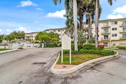 1900 Oceanwalk Lane #136, Pompano Beach, FL 33062 - Photo 55