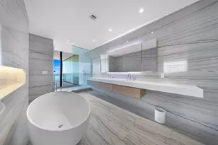 8701 Collins Ave, Miami Beach, FL 33154 - Photo 15