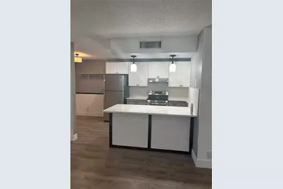 5492 Courtyard Drive #5492, Margate, FL 33063 - Photo 3