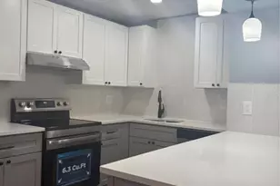 5492 Courtyard Dr, Margate, FL 33063 - Photo 5