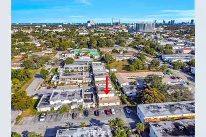 2460 Taylor Street, Hollywood, FL  - Photo 7