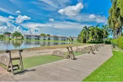 9511 N Hollybrook Lake Drive #207, Pembroke Pines, FL 33025 - Photo 3