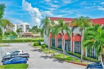 9511 N Hollybrook Lake Drive #207, Pembroke Pines, FL 33025 - Photo 41