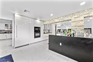 4131 NW 99th Ave, Coral Springs, FL 33065 - Photo 13