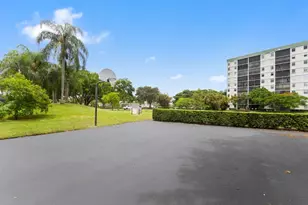 2312 S Cypress Bend Dr, Pompano Beach, FL 33069 - Photo 57