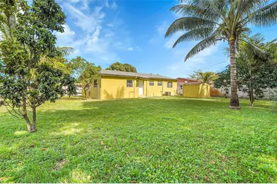 2870 NW 22 Street, Fort Lauderdale, FL 33311 - Photo 3