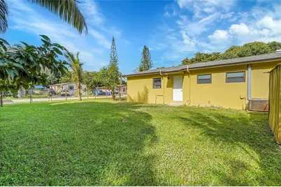 2870 NW 22 Street, Fort Lauderdale, FL 33311 - Photo 5