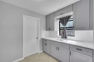 2870 NW 22nd St, Fort Lauderdale, FL 33311 - Photo 11