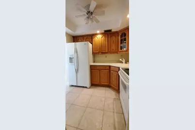 3040 NE 16th Avenue #303 A, Oakland Park, FL 33334 - Photo 3