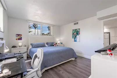 8901 S Hollybrook Boulevard #201, Pembroke Pines, FL 33025 - Photo 13