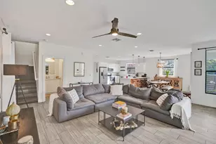 233 NE 11th St, Fort Lauderdale, FL 33304 - Photo 11