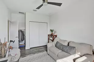 233 NE 11th St, Fort Lauderdale, FL 33304 - Photo 25