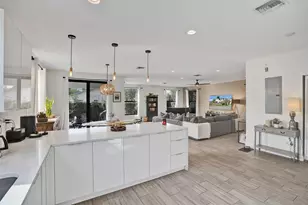 233 NE 11th St, Fort Lauderdale, FL 33304 - Photo 7