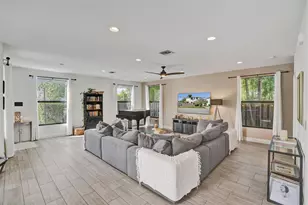 233 NE 11th St, Fort Lauderdale, FL 33304 - Photo 9