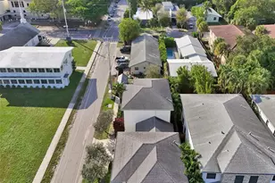 233 NE 11th St, Fort Lauderdale, FL 33304 - Photo 41