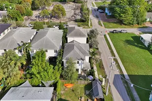 233 NE 11th St, Fort Lauderdale, FL 33304 - Photo 45