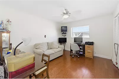 11060 Lakeview Drive, Coral Springs, FL 33071 - Photo 27