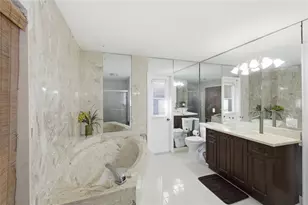 11060 Lakeview Dr, Coral Springs, FL 33071 - Photo 21