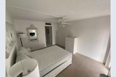 3301 N Country Club Drive #506, Miami, FL 33180 - Photo 11