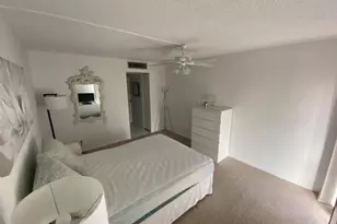 3301 N Country Club Dr, Miami, FL 33180 - Photo 11